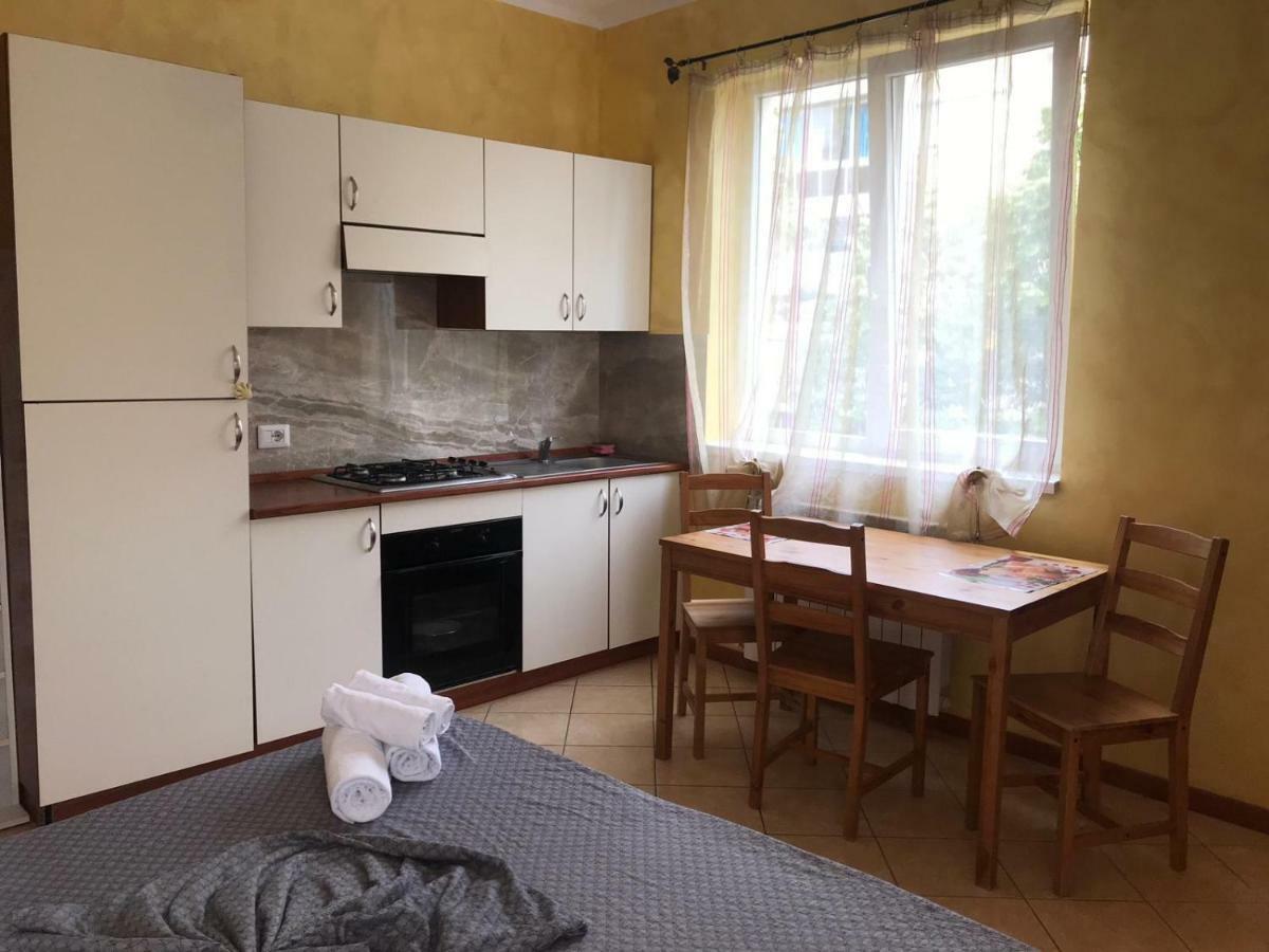 Ferienwohnung Dormi Oradea Exterior foto
